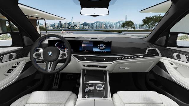2026 BMW X5 M60i Vehicle Photo in GRAPEVINE, TX 76051