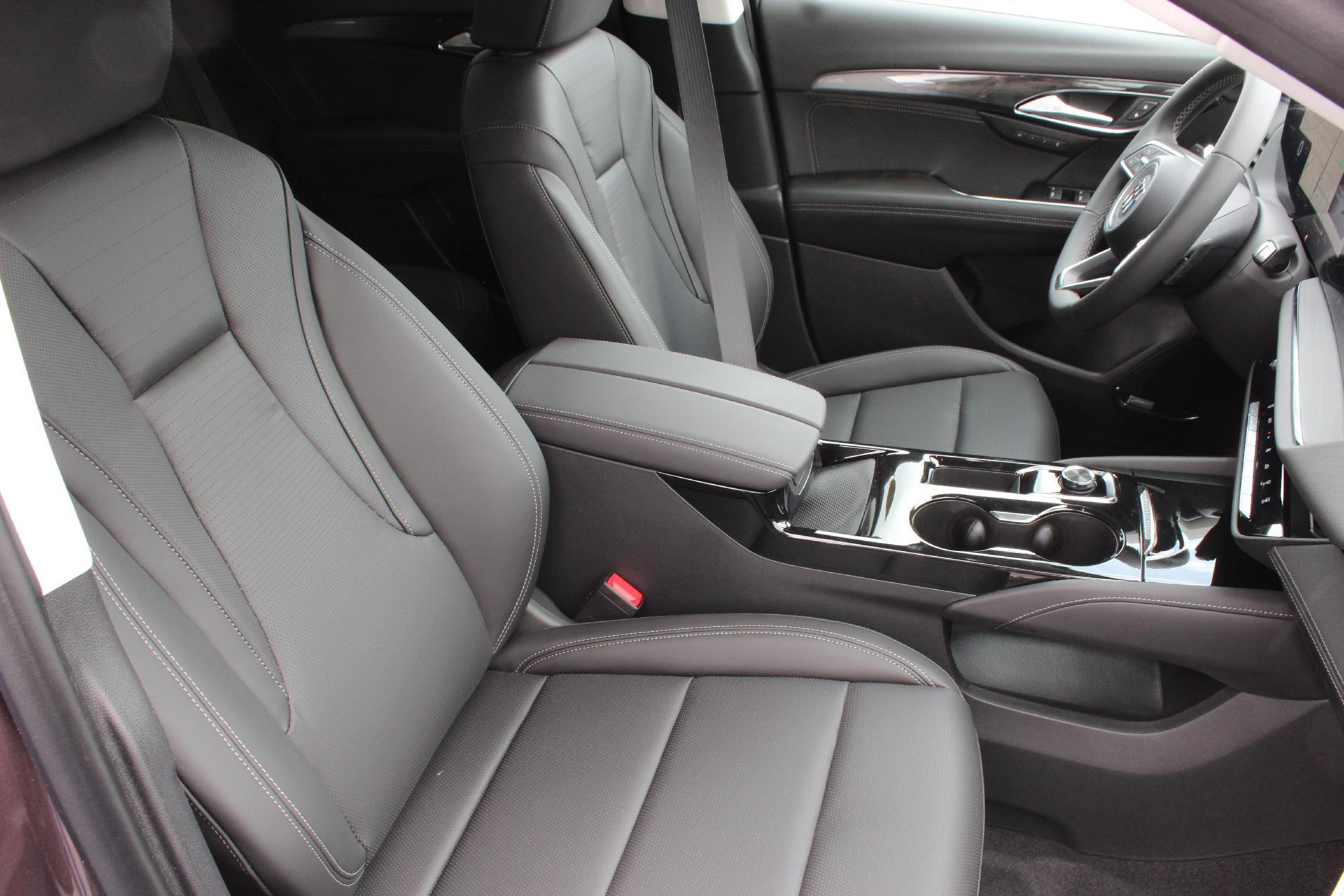 2025 Buick Envision Vehicle Photo in AURORA, CO 80012-4011
