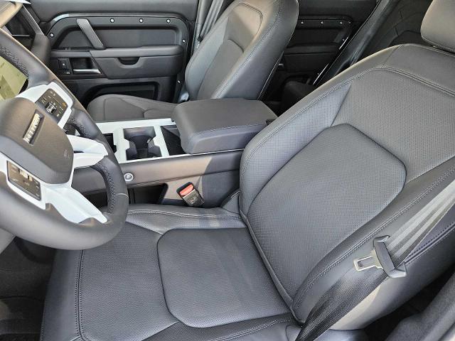 2025 Defender Vehicle Photo in AUSTIN, TX 78717