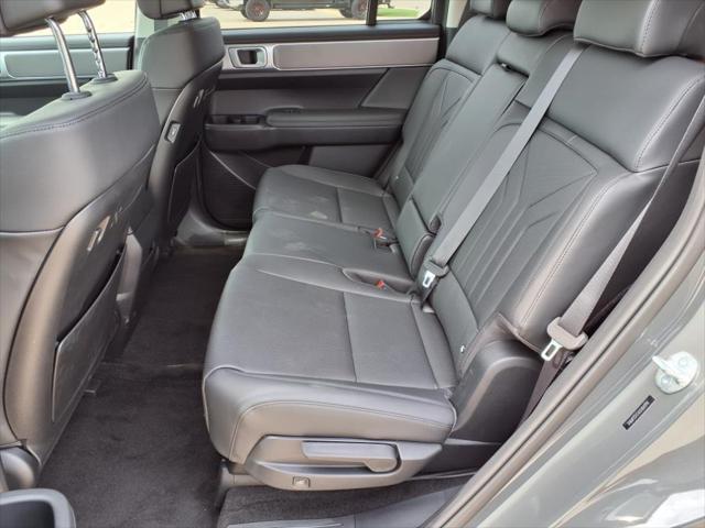 2025 Hyundai SANTA FE Hybrid Vehicle Photo in Peoria, IL 61615