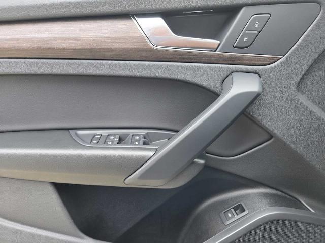 2025 Audi Q5 Vehicle Photo in SUGAR LAND, TX 77478