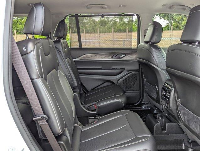 2023 Jeep Grand Cherokee L Vehicle Photo in San Antonio, TX 78230