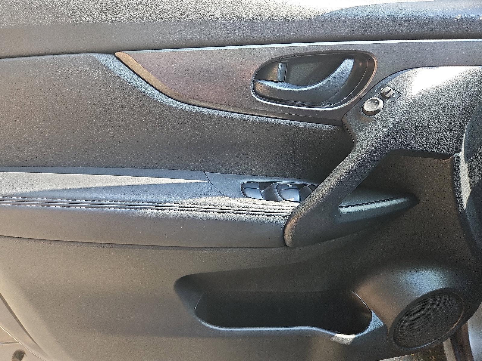 2022 Nissan Rogue Sport Vehicle Photo in Jenkintown, PA 19046