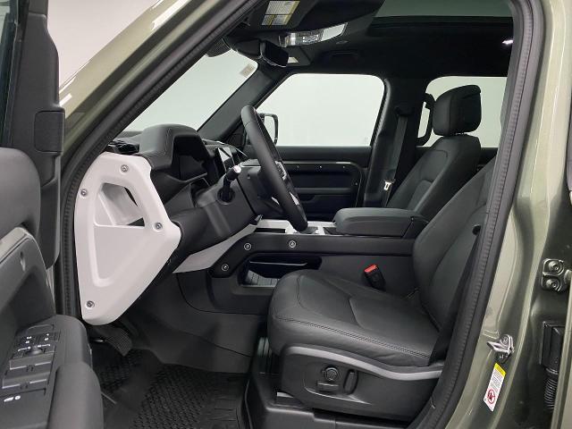 2025 Defender Vehicle Photo in Appleton, WI 54913