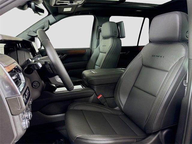 2025 GMC Yukon Vehicle Photo in PUYALLUP, WA 98371-4149
