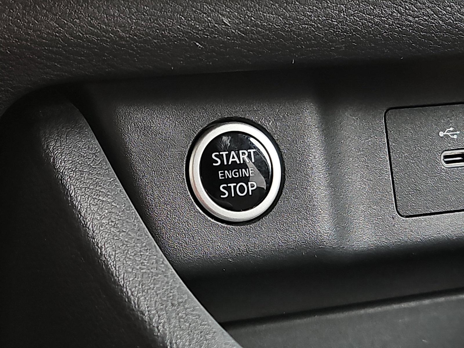 2021 Nissan Rogue Vehicle Photo in Jenkintown, PA 19046