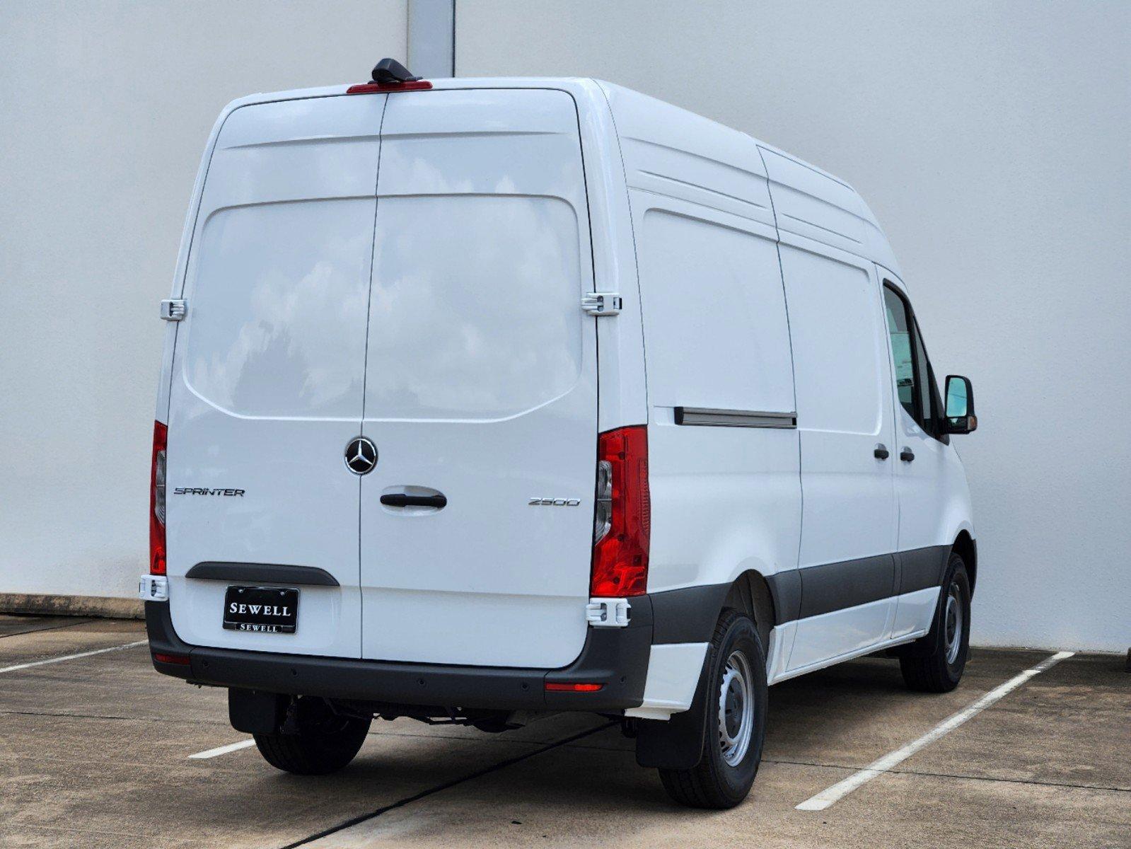 2024 Mercedes-Benz Sprinter Cargo Van Vehicle Photo in HOUSTON, TX 77079