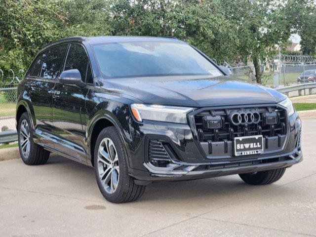 2025 Audi Q7 Vehicle Photo in HOUSTON, TX 77090