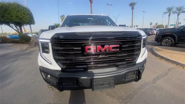 2025 GMC Sierra 1500 Vehicle Photo in GOODYEAR, AZ 85338-1310