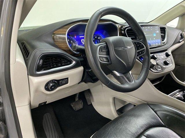 2022 Chrysler Pacifica Vehicle Photo in PORTLAND, OR 97225-3518