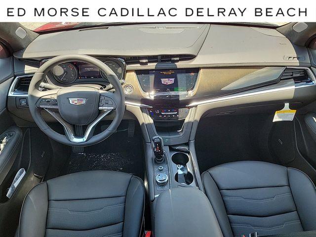 2024 Cadillac XT6 Vehicle Photo in DELRAY BEACH, FL 33483-3294