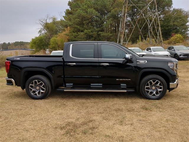 Used 2022 GMC Sierra 1500 SLT with VIN 3GTUUDET4NG561577 for sale in Albertville, AL