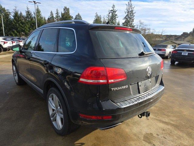 2012 Volkswagen Touareg Vehicle Photo in EVERETT, WA 98203-5662