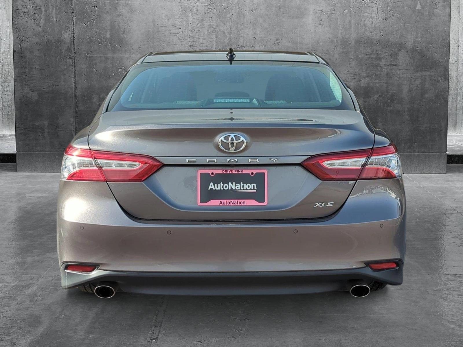 2018 Toyota Camry Vehicle Photo in MEMPHIS, TN 38115-1503