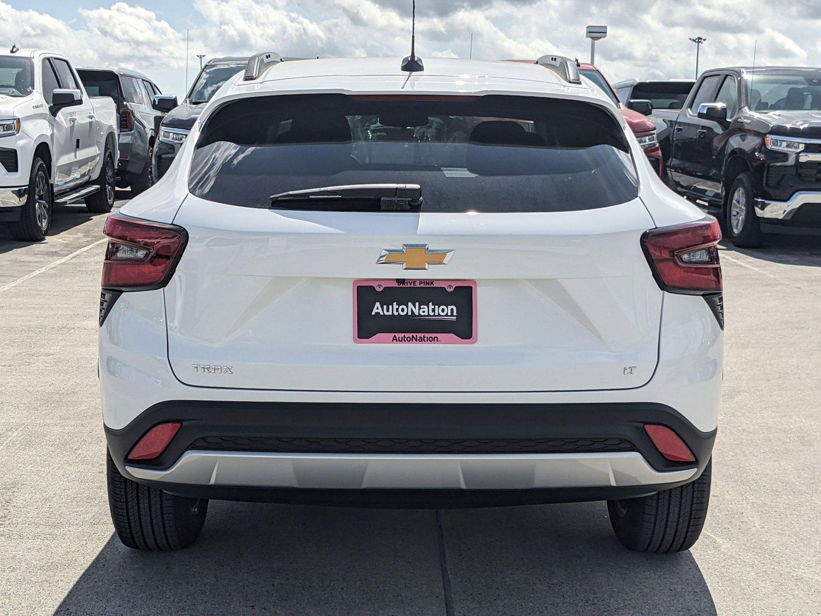 2025 Chevrolet Trax Vehicle Photo in MIAMI, FL 33172-3015