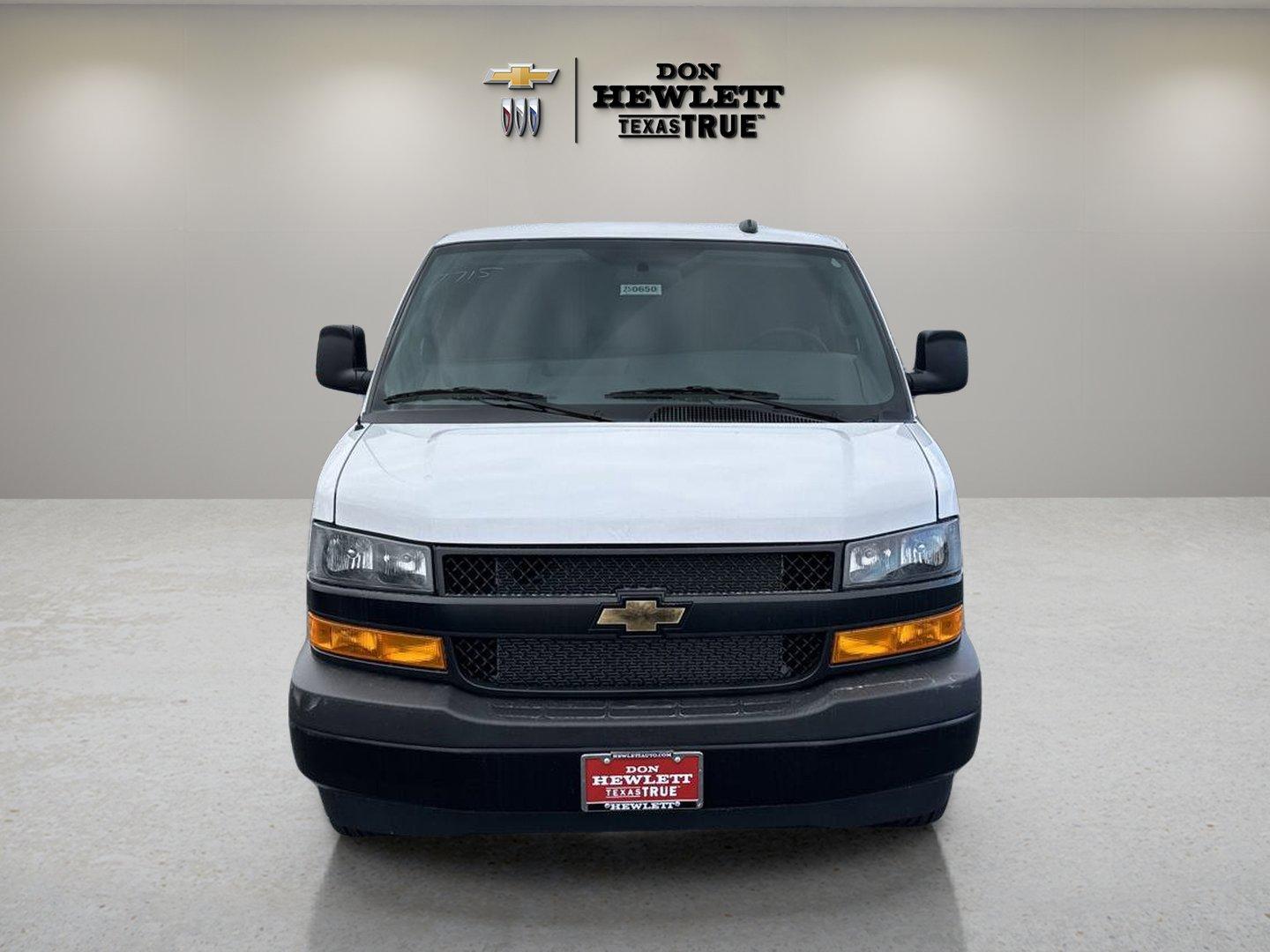 2025 Chevrolet Express Cargo 2500 Vehicle Photo in GEORGETOWN, TX 78626-7508