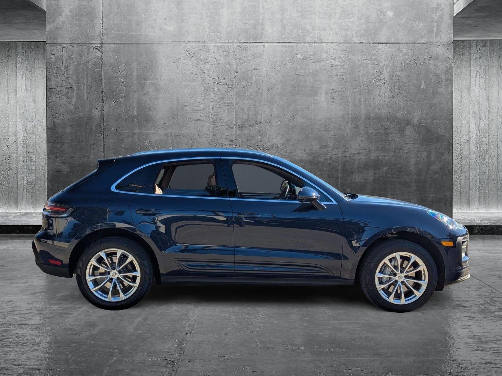 2022 Porsche Macan Vehicle Photo in Pembroke Pines , FL 33027