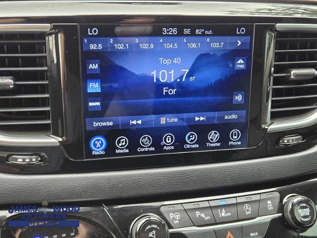 2017 Chrysler Pacifica Vehicle Photo in DENTON, TX 76210-9321
