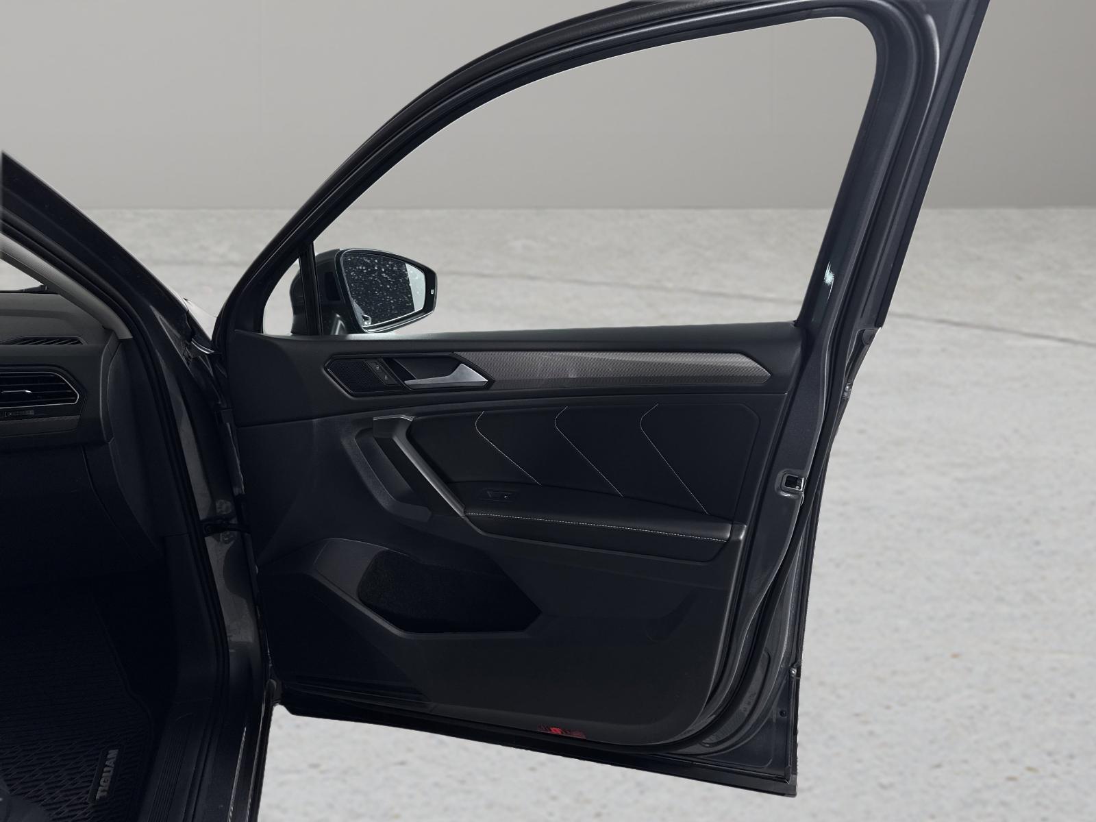 2024 Volkswagen Tiguan Vehicle Photo in Georgetown, TX 78626