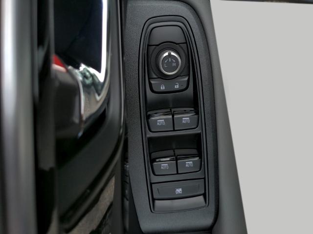 2025 Subaru Outback Vehicle Photo in Green Bay, WI 54304