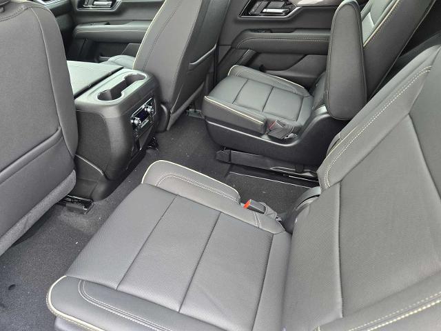 2025 GMC Yukon Vehicle Photo in DALLAS, TX 75209-3016