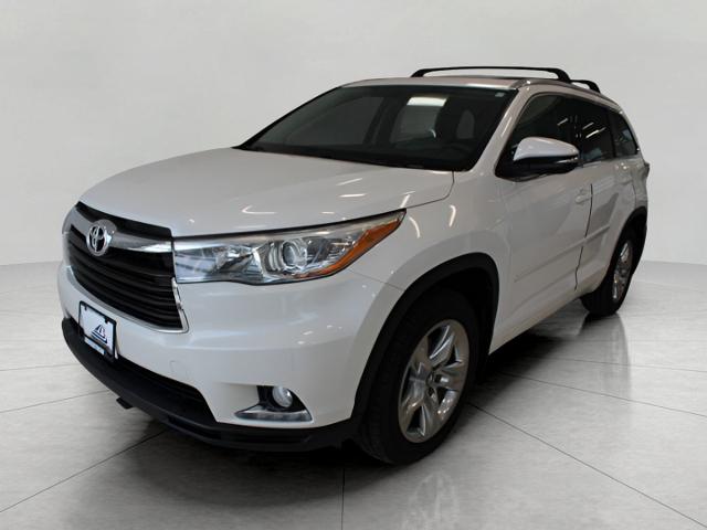 2016 Toyota Highlander Vehicle Photo in Green Bay, WI 54304