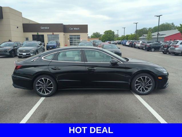 2020 Hyundai SONATA Vehicle Photo in Merrillville, IN 46410