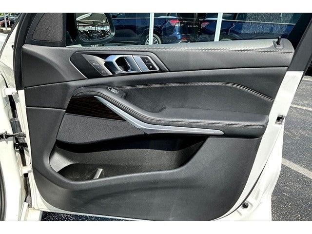 2024 BMW X7 xDrive40i Vehicle Photo in San Antonio, TX 78230