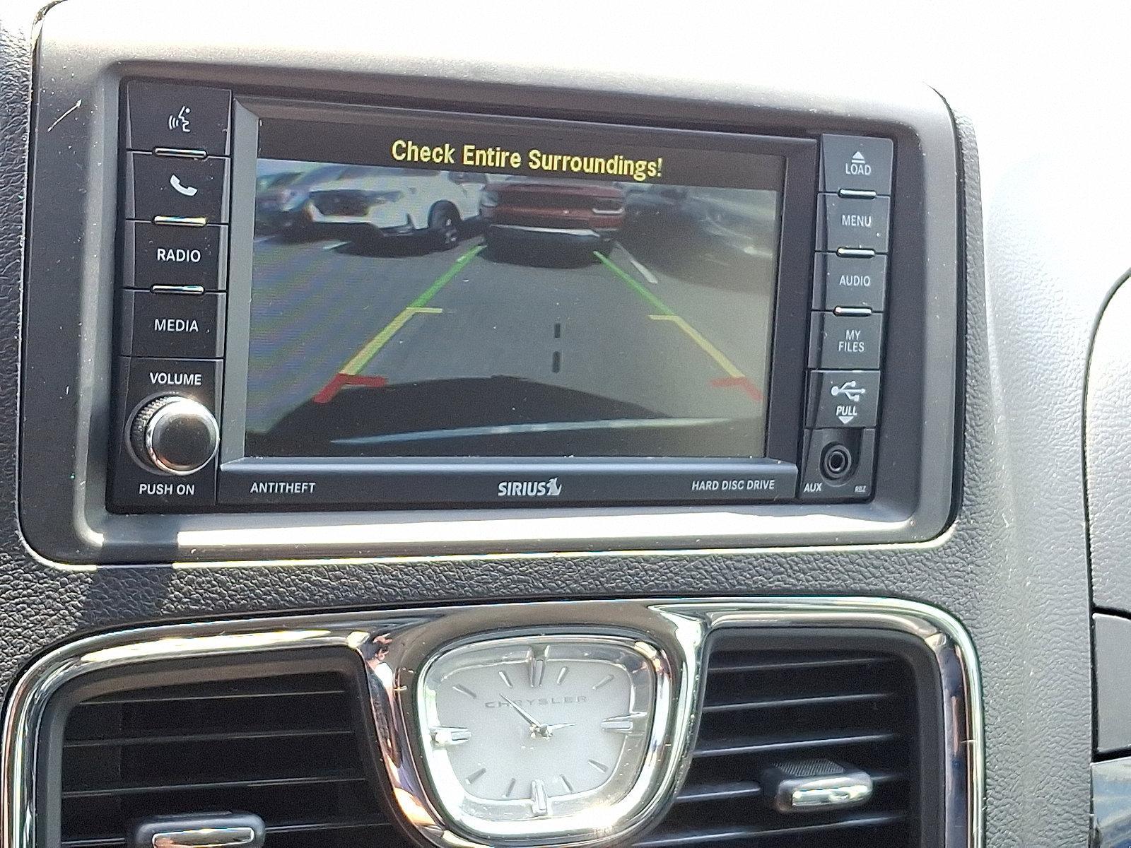2016 Chrysler Town & Country Vehicle Photo in Harrisburg, PA 17111