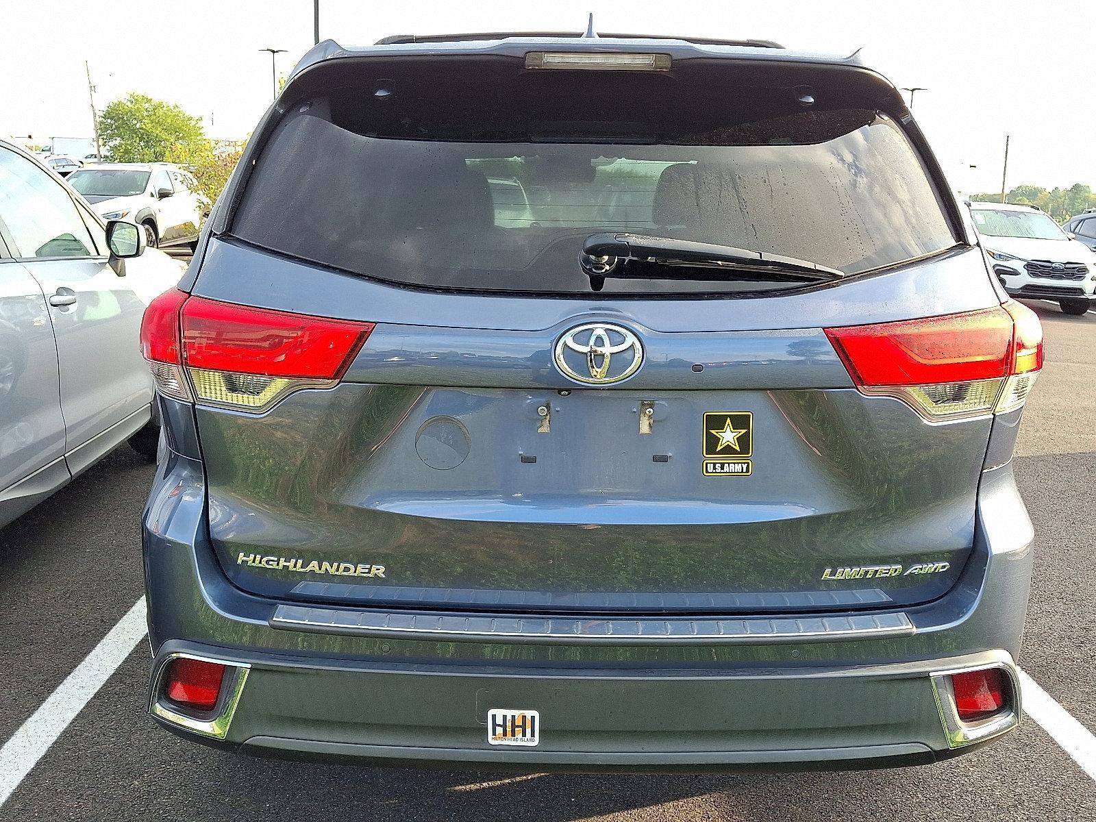 2018 Toyota Highlander Vehicle Photo in Easton, PA 18045