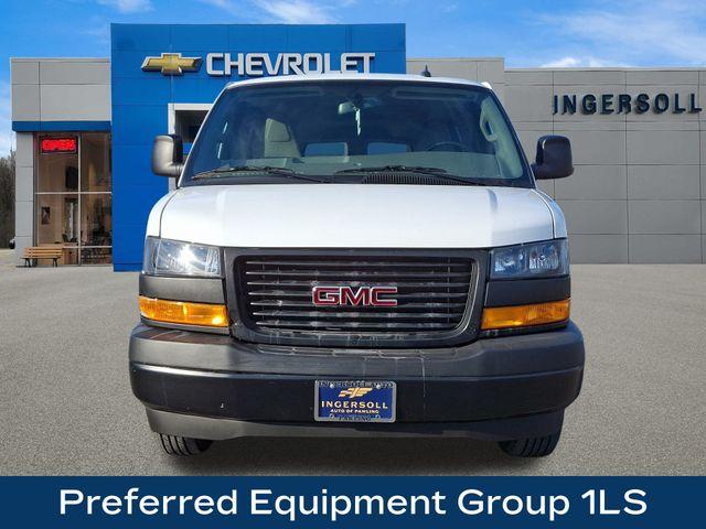 2023 GMC Savana Passenger 3500 Vehicle Photo in PAWLING, NY 12564-3219