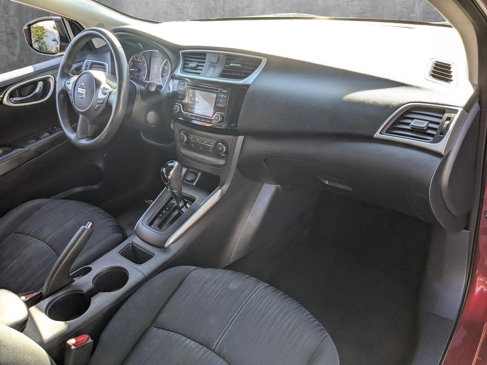 2016 Nissan Sentra Vehicle Photo in Miami, FL 33135