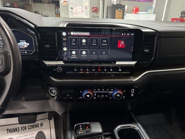 2022 GMC Sierra 1500 Vehicle Photo in MEDINA, OH 44256-9631