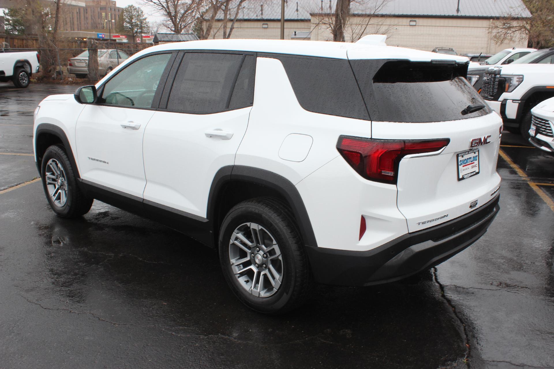 2025 GMC Terrain Vehicle Photo in AURORA, CO 80012-4011