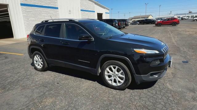Used 2018 Jeep Cherokee Latitude with VIN 1C4PJLCB4JD583743 for sale in London, OH