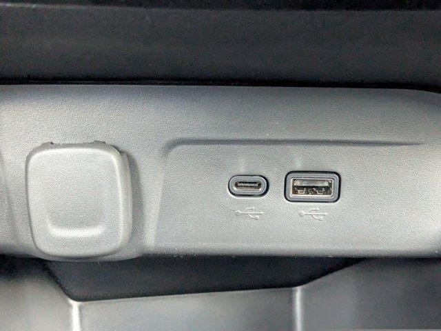2025 Chevrolet Trax Vehicle Photo in BRUNSWICK, GA 31525-1881