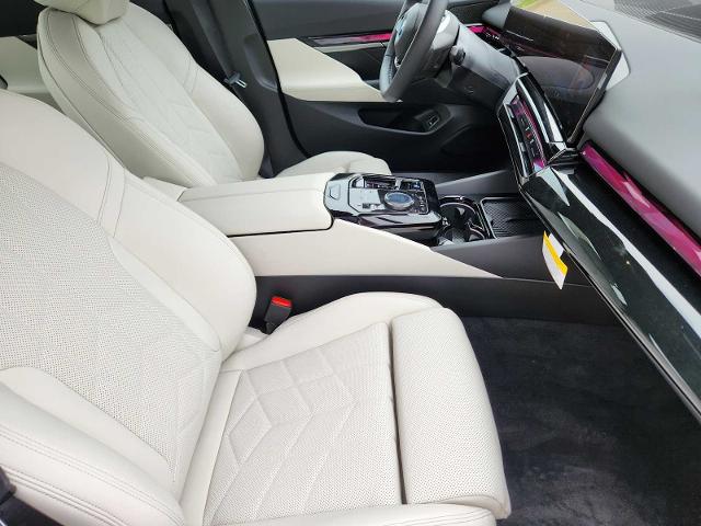 2025 BMW i5 Vehicle Photo in PLANO, TX 75024
