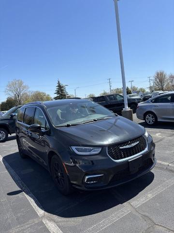 2021 Chrysler Pacifica Vehicle Photo in NEENAH, WI 54956-2243