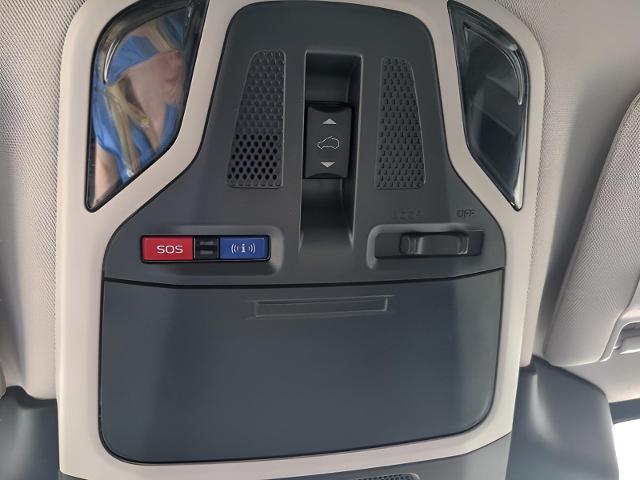 2025 Subaru Outback Vehicle Photo in Green Bay, WI 54304