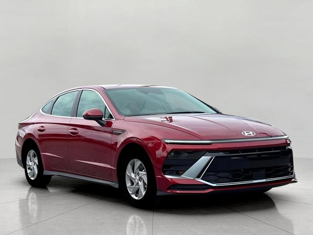 2025 Hyundai SONATA Vehicle Photo in Green Bay, WI 54304