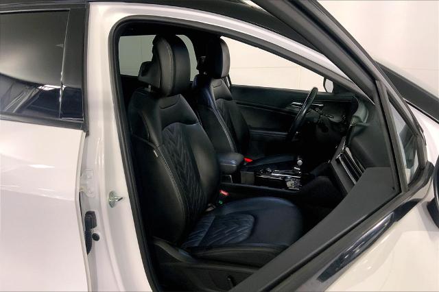 2023 Kia Sportage Vehicle Photo in Lees Summit, MO 64086