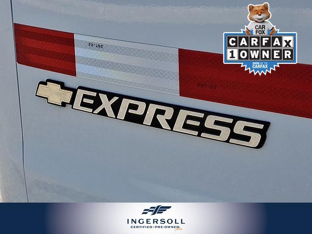 2020 Chevrolet Express Cargo 2500 Vehicle Photo in WATERTOWN, CT 06795-3318