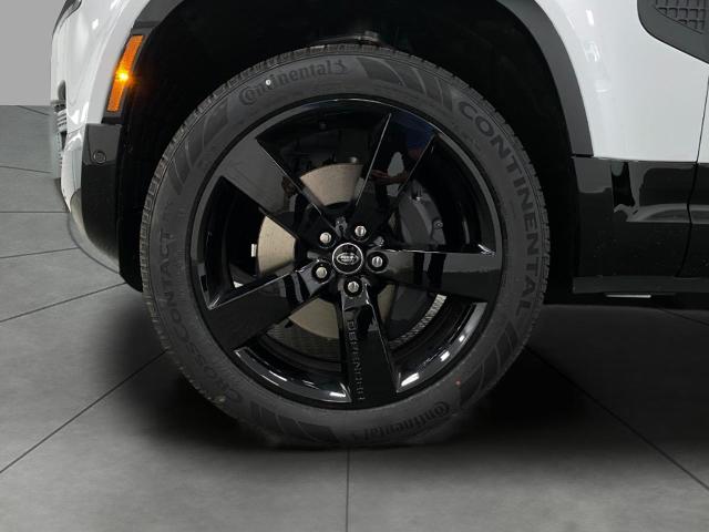 2025 Defender Vehicle Photo in Appleton, WI 54913
