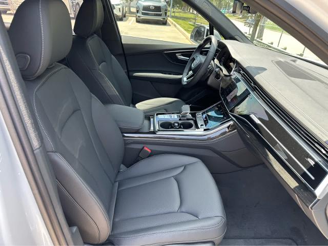 2025 Audi Q7 Vehicle Photo in HOUSTON, TX 77090