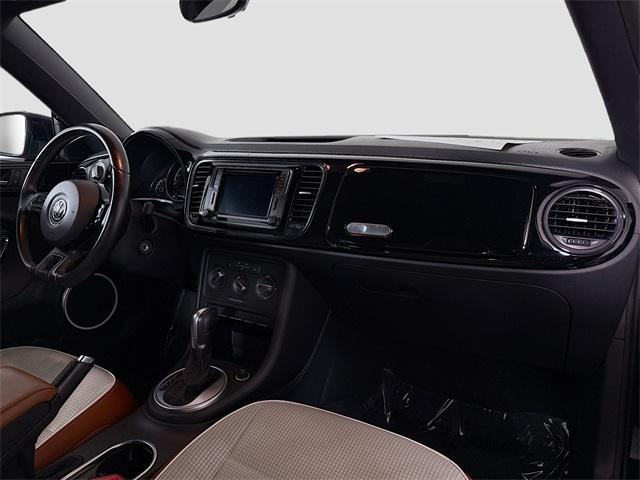 2016 Volkswagen Beetle Coupe Vehicle Photo in Puyallup, WA 98371