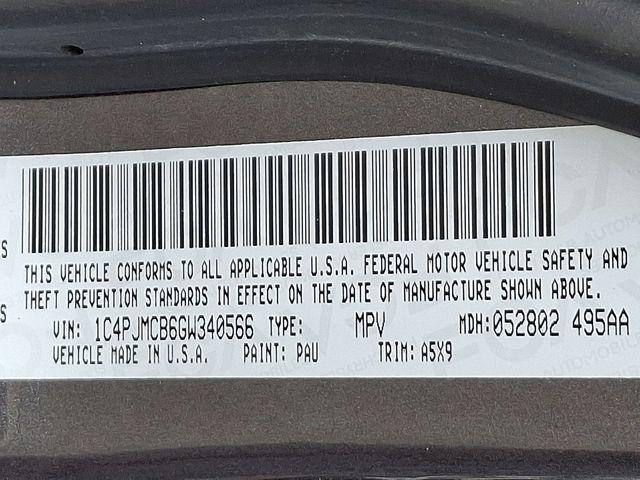 2016 Jeep Cherokee Vehicle Photo in DANBURY, CT 06810-5034