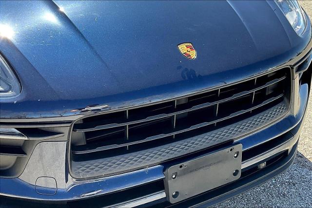 2022 Porsche Macan Vehicle Photo in Tulsa, OK 74145