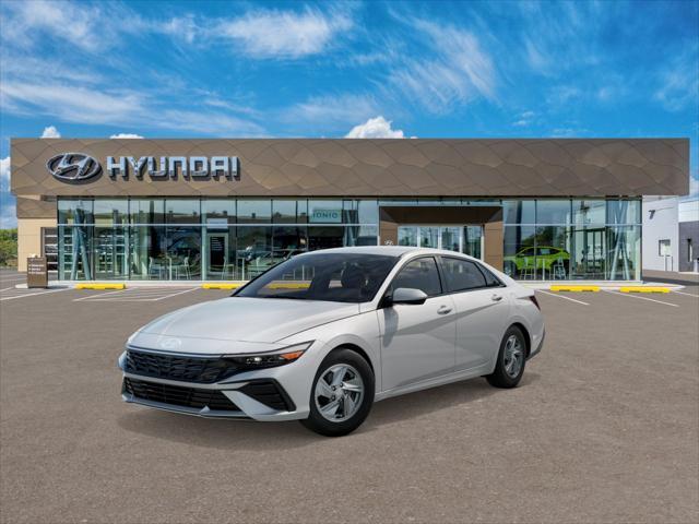 2025 Hyundai ELANTRA Vehicle Photo in Peoria, IL 61615