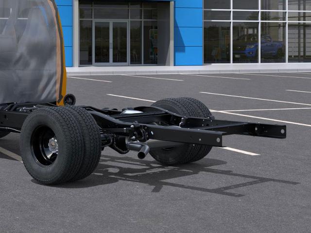 2025 Chevrolet Express Commercial Cutaway Vehicle Photo in TOPEKA, KS 66609-0000