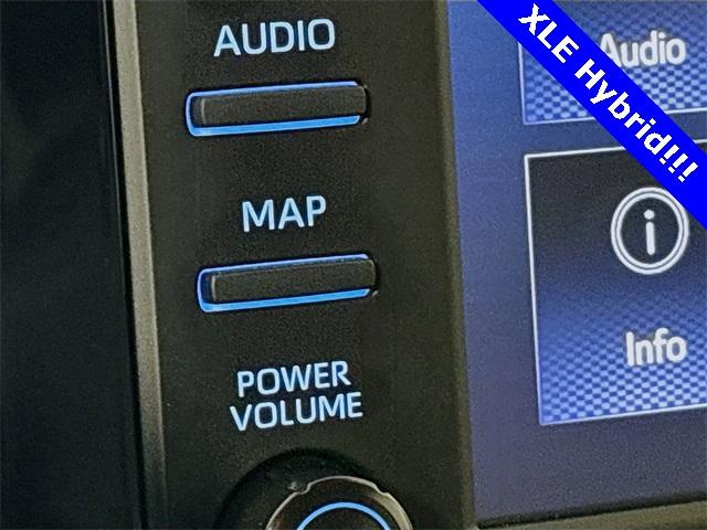 2021 Toyota RAV4 Vehicle Photo in Puyallup, WA 98371